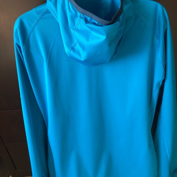 Women’s XL windbreaker. Never worn. Runs small. - Picture 2 of 4